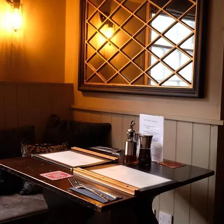 The Thirsty Scholar 3* Penryn